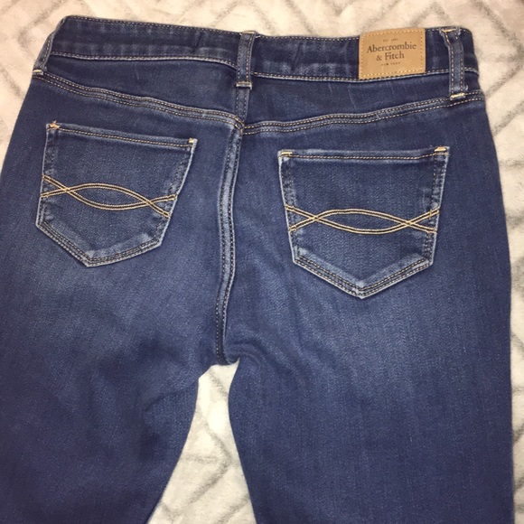 Abercrombie & Fitch | Sweater And Skinny Jeans - Picture 7 of 8